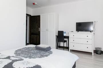 Фото номера Двухместный номер с 1 кроватью, вид на озеро Проживание в семье Villa Orient г. Илава 11