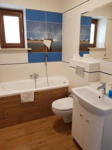 Фото номера Апартаменты с видом на озеро Апарт-отели Apartamenty Kapitanskie г. Илава 7